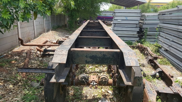 ขาย คัสซีหางเทนเลอร์ 3 เพลา ยาว 12 เมตร เอกสารเล่มทะเบียนครบ เดิมเป็นหางบรรทุกแทงค์น้ำมัน ราคาคุยกันได้ครับ