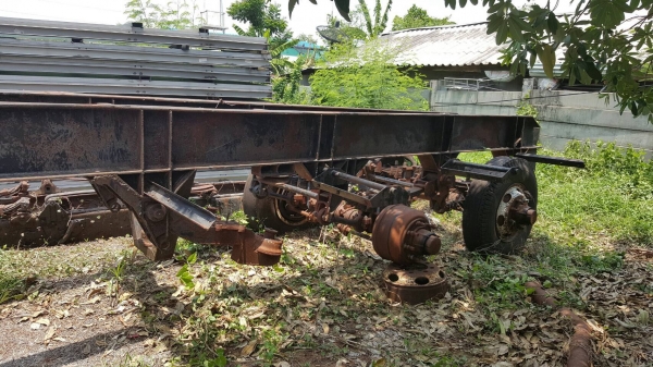 ขาย คัสซีหางเทนเลอร์ 3 เพลา ยาว 12 เมตร เอกสารเล่มทะเบียนครบ เดิมเป็นหางบรรทุกแทงค์น้ำมัน ราคาคุยกันได้ครับ