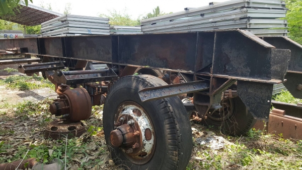 ขาย คัสซีหางเทนเลอร์ 3 เพลา ยาว 12 เมตร เอกสารเล่มทะเบียนครบ เดิมเป็นหางบรรทุกแทงค์น้ำมัน ราคาคุยกันได้ครับ