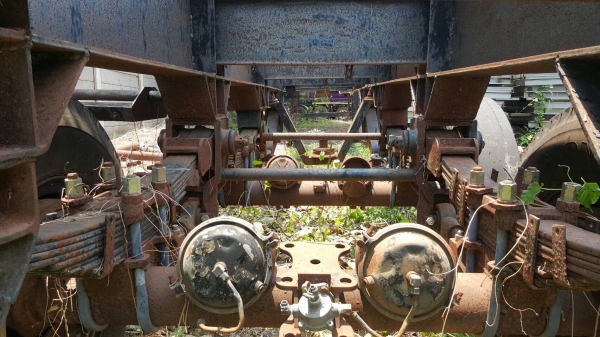 ขาย คัสซีหางเทนเลอร์ 3 เพลา ยาว 12 เมตร เอกสารเล่มทะเบียนครบ เดิมเป็นหางบรรทุกแทงค์น้ำมัน ราคาคุยกันได้ครับ