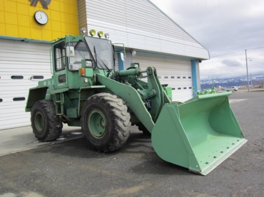 Komatsu WA300-1 ซีเรียล 30,000 เก่าญี่ปุ่น สภาพดีพร้อมใช้งาน โทร.090-986-2521 อ๊อบ