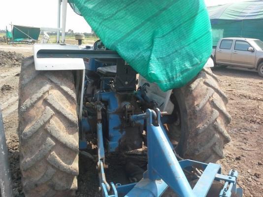 ขายรถไถ่ FORD ขายรถไถ่ FORD