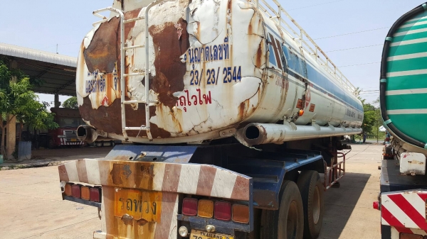 ขาย ทางเทนเลอร์บรรทุกน้ำมัน 32,000 ลิตร 9 ห้อง 2 เพลา ยาว 10.50 เมตร เอกสารเล่มทะเบียนครบ