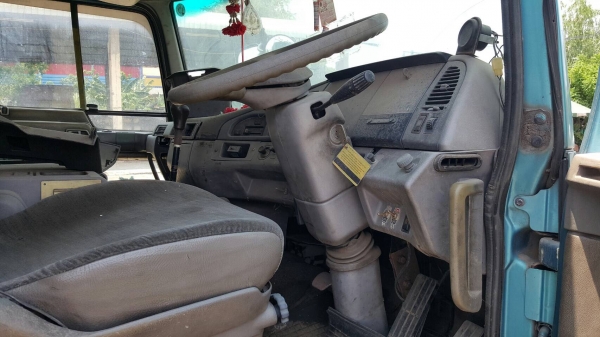 ขาย หัวลาก HINO เพลาเดียว เครื่อง EK100 260 แรงม้า ติดแก๊ส NGV 7 ถัง พร้อมหางแทงค์บรรทุกน้ำมัน 30,000 ลิตร 2 เพลา ยาว 10 เมตร เอกสารเล่มทะเบียนครบ