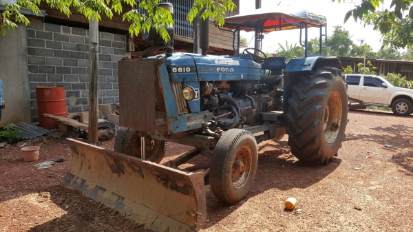 ขาย รถไถ FORD 6600 เสื้อลาย เอกสารเล่มทะเบียนครบ เครื่องดีไม่มีไอ อุปกรณ์มีผานดันหน้า และผาน 3 ราคาต่อรองได้นิดหน่อยครับ ขาย รถไถ FORD 6600 เสื้อลาย เอกสารเล่มทะเบียนครบ เครื่องดีไม่มีไอ อุปกรณ์มีผานดันหน้า และผาน 3 ราคาต่อรองได้นิดหน่อยครับ