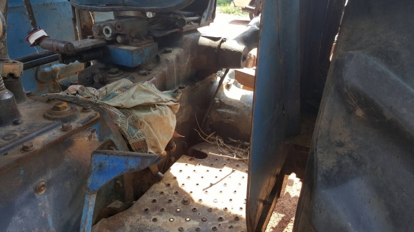 ขาย รถไถ FORD 6600 เสื้อลาย เอกสารเล่มทะเบียนครบ เครื่องดีไม่มีไอ อุปกรณ์มีผานดันหน้า และผาน 3 ราคาต่อรองได้นิดหน่อยครับ ขาย รถไถ FORD 6600 เสื้อลาย เอกสารเล่มทะเบียนครบ เครื่องดีไม่มีไอ อุปกรณ์มีผานดันหน้า และผาน 3 ราคาต่อรองได้นิดหน่อยครับ