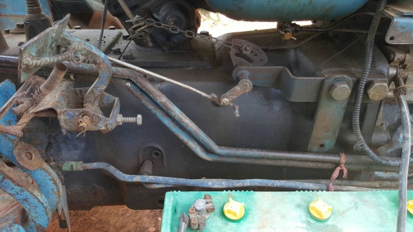 ขาย รถไถ FORD 6600 เสื้อลาย เอกสารเล่มทะเบียนครบ เครื่องดีไม่มีไอ อุปกรณ์มีผานดันหน้า และผาน 3 ราคาต่อรองได้นิดหน่อยครับ ขาย รถไถ FORD 6600 เสื้อลาย เอกสารเล่มทะเบียนครบ เครื่องดีไม่มีไอ อุปกรณ์มีผานดันหน้า และผาน 3 ราคาต่อรองได้นิดหน่อยครับ