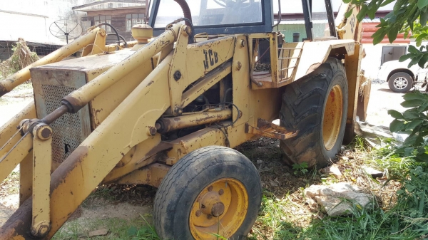 ขายตามสภาพ รถหน้าตักหลังขุด JCB 3CX ไม่มีเกียร์ เอกสารใบซื้อขาย ราคาต่อรองได้