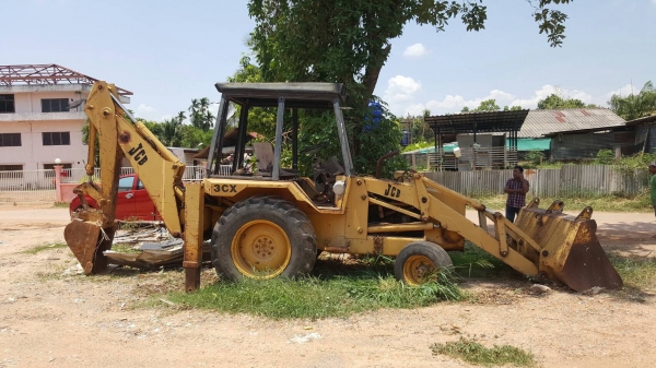 ขายตามสภาพ รถหน้าตักหลังขุด JCB 3CX ไม่มีเกียร์ เอกสารใบซื้อขาย ราคาต่อรองได้