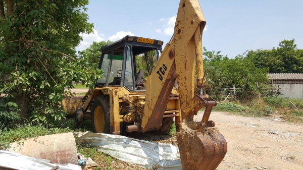 ขายตามสภาพ รถหน้าตักหลังขุด JCB 3CX ไม่มีเกียร์ เอกสารใบซื้อขาย ราคาต่อรองได้