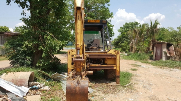 ขายตามสภาพ รถหน้าตักหลังขุด JCB 3CX ไม่มีเกียร์ เอกสารใบซื้อขาย ราคาต่อรองได้