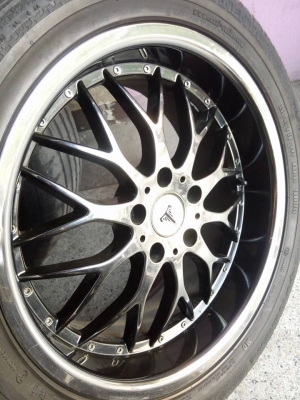 ขอบ 18 กว้าง 8 สีไฮเปอแบล็ค ใส่รถ 5 รู 114