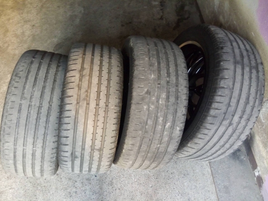 ขอบ 18 กว้าง 8 สีไฮเปอแบล็ค ใส่รถ 5 รู 114