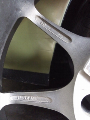 CE28 ขอบ 15 กว้าง 8 ใส่รถ 4 รู 100 พร้อมยาง 7900 บาท CE28 ขอบ 15 กว้าง 8 ใส่รถ 4 รู 100 พร้อมยาง 7900 บาท