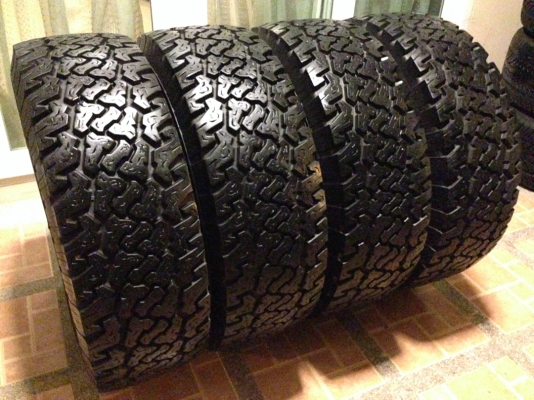 ยาง Silverstone 265 70 16 ปลายปี11 ดอกเต็ม ไม่มีปะ ใช้ยาว ราคาไม่แพง