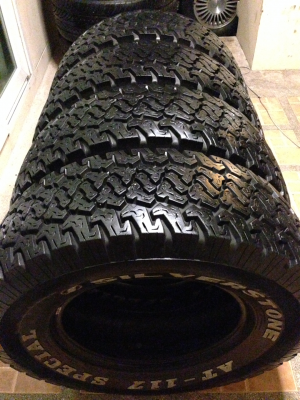 ยาง Silverstone 265 70 16 ปลายปี11 ดอกเต็ม ไม่มีปะ ใช้ยาว ราคาไม่แพง