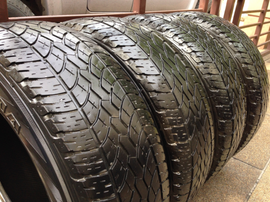 ยาง Yokohama 255 70 15 สิ้น11 พร้อมใช้งาน ราคาไม่แพง
