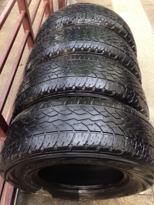 ยาง Yokohama 255 70 15 สิ้น11 พร้อมใช้งาน ราคาไม่แพง