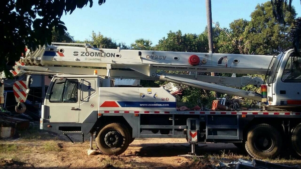 ขายรถเครน ZOOMLION QY25V