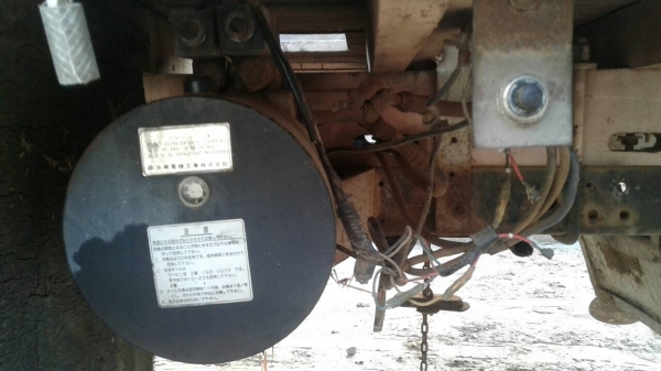 ISUZU NPR 115 HP 4BD1รถบรรทุกหกล้อ กระบะเหล็กมีหางพับขึ้นรถเกี่ยวข้าวความยาว 5 เมตรสภาพดีมากครับพร้อมใช้งานได้เลย เครื่องยนต์แน่นดีแรงดีไม่มีเยิ้ม ภายในเก๋งคอนโซลสวยครบ พวงมาลัยเพาเวอร์ เกียร์ยาว ช่วงล่างเดิมๆคัชซีไม่มีแตกไม่บวม ยาง 8.25 ขอบ 16 สภาพดีประม