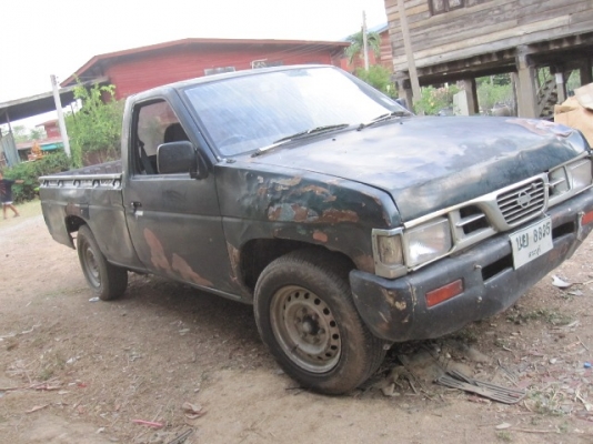 แยกชิ้นส่วน  นิสสันบิ๊กเอ็มตอนเดียว