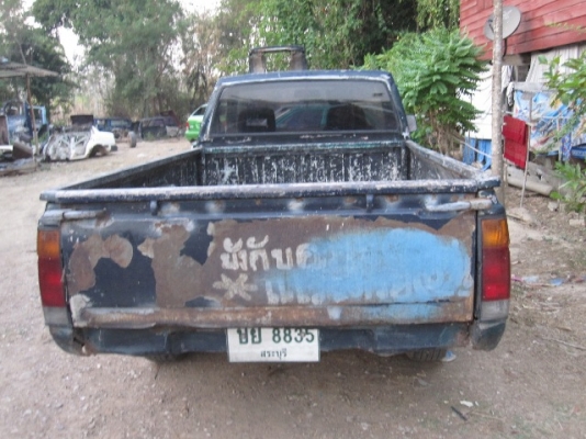 แยกชิ้นส่วน  นิสสันบิ๊กเอ็มตอนเดียว