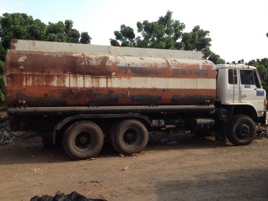 HINO F18 เครื่อง PO 9c 320 แรง เทอร์โบอินเตอร์ สองเพลา เบรคจิฟฟี่ ยางใหม่ 10 เส้น ใช้งานแค่เดือนเดียว หัวเก๋งยกไฟฟ้า หัวสปริง เครื่อง เกียร์ เฟืองท้าย แน่น ไม่มีหอน เปลี่ยนถ่ายของเหลวแล้วทั้งหมด เบรค ลูกปืนล้อ ช่วงล่างเช็คใหม่หมดแล้ว