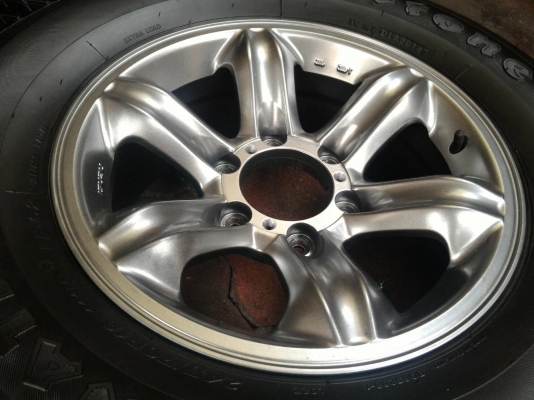 ขายล้อเล็บเหยี่ยวแท้ Isusu 4 WD พร้อมยาง