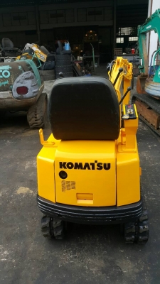 ขาย รถขุด KOMATSU รุ่น PC03 มือสองญี่ปุ่น แทรกยางใหม่เอี่ยม สลักแน่น ทั้งคัน เครื่องยนต์ดีเซล ทำงานคล่องตัว ขึ้นรถปิคอัพได้ ราคา 160,000 บาท มือถือ/LINE ID : 0818753445
