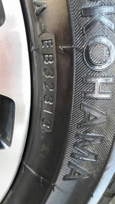 ขายล้อแม็ก ford fiesta 15" ยางปี13 สนใจติดต่อ ตาเล็ก ล้อและยางครับ 081-3747940