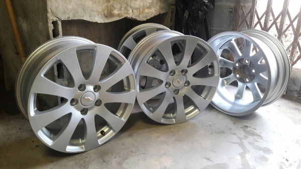 ขายล้อแม๊กมือสอง เชฟโรเลต แคปติวา 17 นิ้ว ขายล้อแม๊กมือสอง เชฟโรเลต แคปติวา 17 นิ้ว