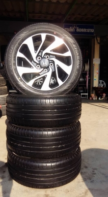 ขายล้อแม็กป้ายแดง civic fc 16" ยางปี16 สนใจติดต่อ ตาเล็ก ล้อและยางครับ 081-3747940