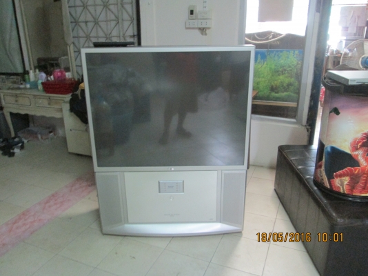 Lg///สภาพใหม่/ใฃ้ได้ปกติครับ/ราคา4200บาทไม่รวมค่าส่งครับ