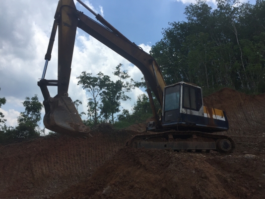 รถขุดPC200-5 รถใช้งานอยู่..ช่วงล่างดี เครื่องเดิม ปั้มเดิม เอวมีขยับ