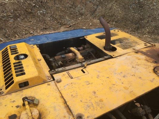 รถขุดPC200-5 รถใช้งานอยู่..ช่วงล่างดี เครื่องเดิม ปั้มเดิม เอวมีขยับ