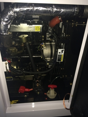 เครื่องปั่นไฟ 13KW /13KVA  1 เฟส