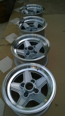 ล้อ BRS 13กว้าง6.5 4/110 ออฟ -20 ราคา7500 โทร.096-2085202 ครับ