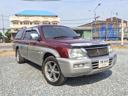 ขาย STRADA GRANDIS SUPER 4 ประตู เครื่อง 2.8 รุ่น GLX  ท็อปสุด ปี 2004 - 2547 มี AIRABG  ABS กระจกปรับไฟฟ้า พวงมาลัยเพาเวอร์ เครื่องนิ่ม