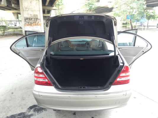 2005 BENZ C230K Avantgard รถสวยมาก ภายในเดิมๆ น่าใช้สุดๆ 2005 BENZ C230K Avantgard รถสวยมาก ภายในเดิมๆ น่าใช้สุดๆ