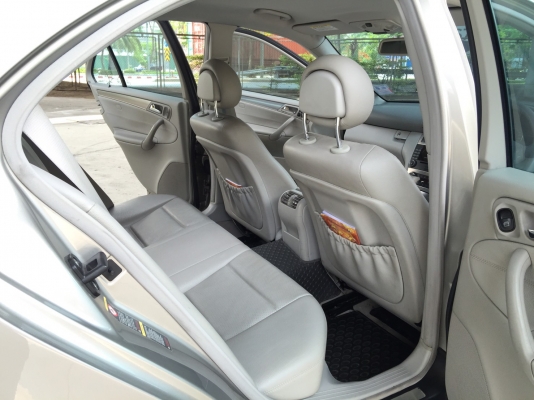 2005 BENZ C230K Avantgard รถสวยมาก ภายในเดิมๆ น่าใช้สุดๆ 2005 BENZ C230K Avantgard รถสวยมาก ภายในเดิมๆ น่าใช้สุดๆ
