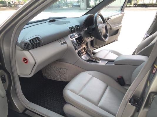 2005 BENZ C230K Avantgard รถสวยมาก ภายในเดิมๆ น่าใช้สุดๆ 2005 BENZ C230K Avantgard รถสวยมาก ภายในเดิมๆ น่าใช้สุดๆ