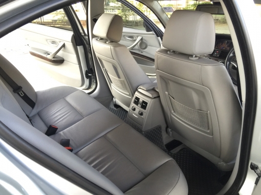 2009 ฺBMW 320D SE E90 ตัวท๊อปสุด ออปชั่นเต็ม น่าใช้มาก ประหยัดน้ำมันสุดๆ