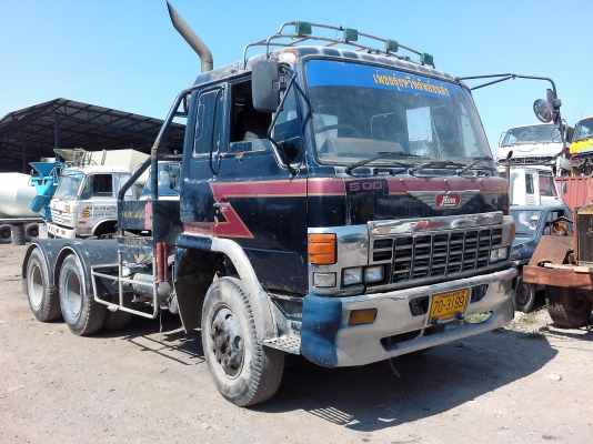 รถหัวลาก 10 ล้อ ฮีโน่ เครื่อง 285 แรง