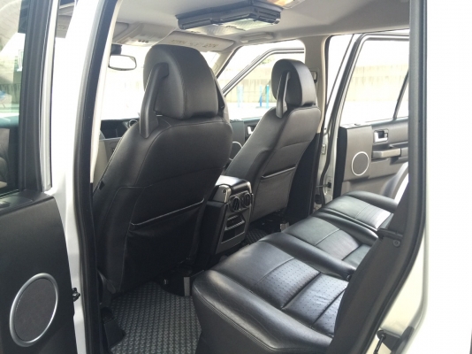 land rover discovery สีเทา ปี 2007 ไมล์ 133xxx land rover discovery สีเทา ปี 2007 ไมล์ 133xxx