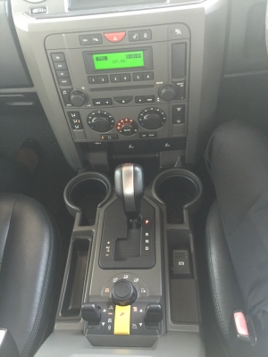 land rover discovery สีเทา ปี 2007 ไมล์ 133xxx land rover discovery สีเทา ปี 2007 ไมล์ 133xxx