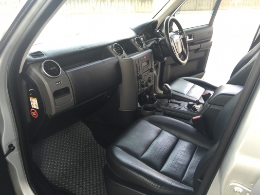 land rover discovery สีเทา ปี 2007 ไมล์ 133xxx land rover discovery สีเทา ปี 2007 ไมล์ 133xxx