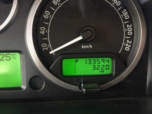 land rover discovery สีเทา ปี 2007 ไมล์ 133xxx land rover discovery สีเทา ปี 2007 ไมล์ 133xxx