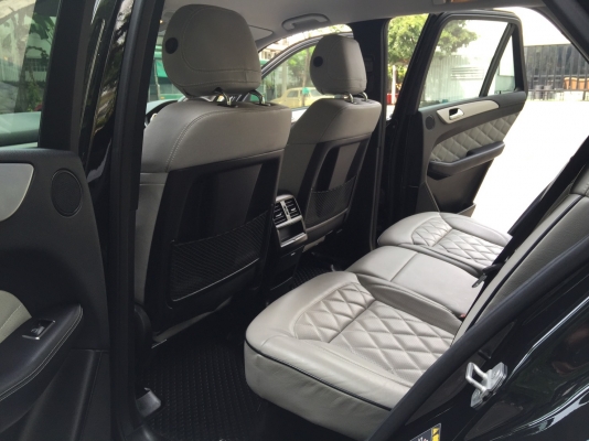 2013 BENZ ML 250 CDI สีดำ 2013 BENZ ML 250 CDI สีดำ