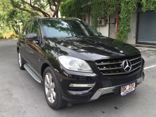 2013 BENZ ML 250 CDI สีดำ