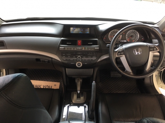 2011 HONDA ACCORD 2.0EL สีขาว 2011 HONDA ACCORD 2.0EL สีขาว